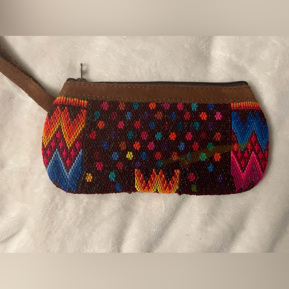 Nena & Co. Multicolor Patterned Wristlet